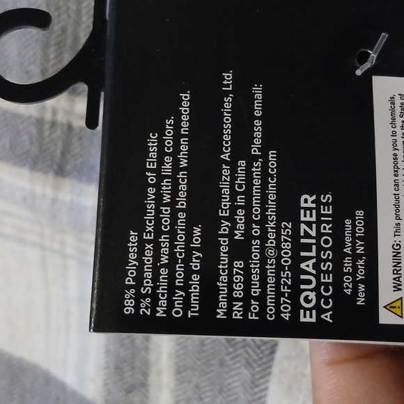 NWT Marvel Spiderman Unisex Crew Socks 9-13 - Picture 5 of 5